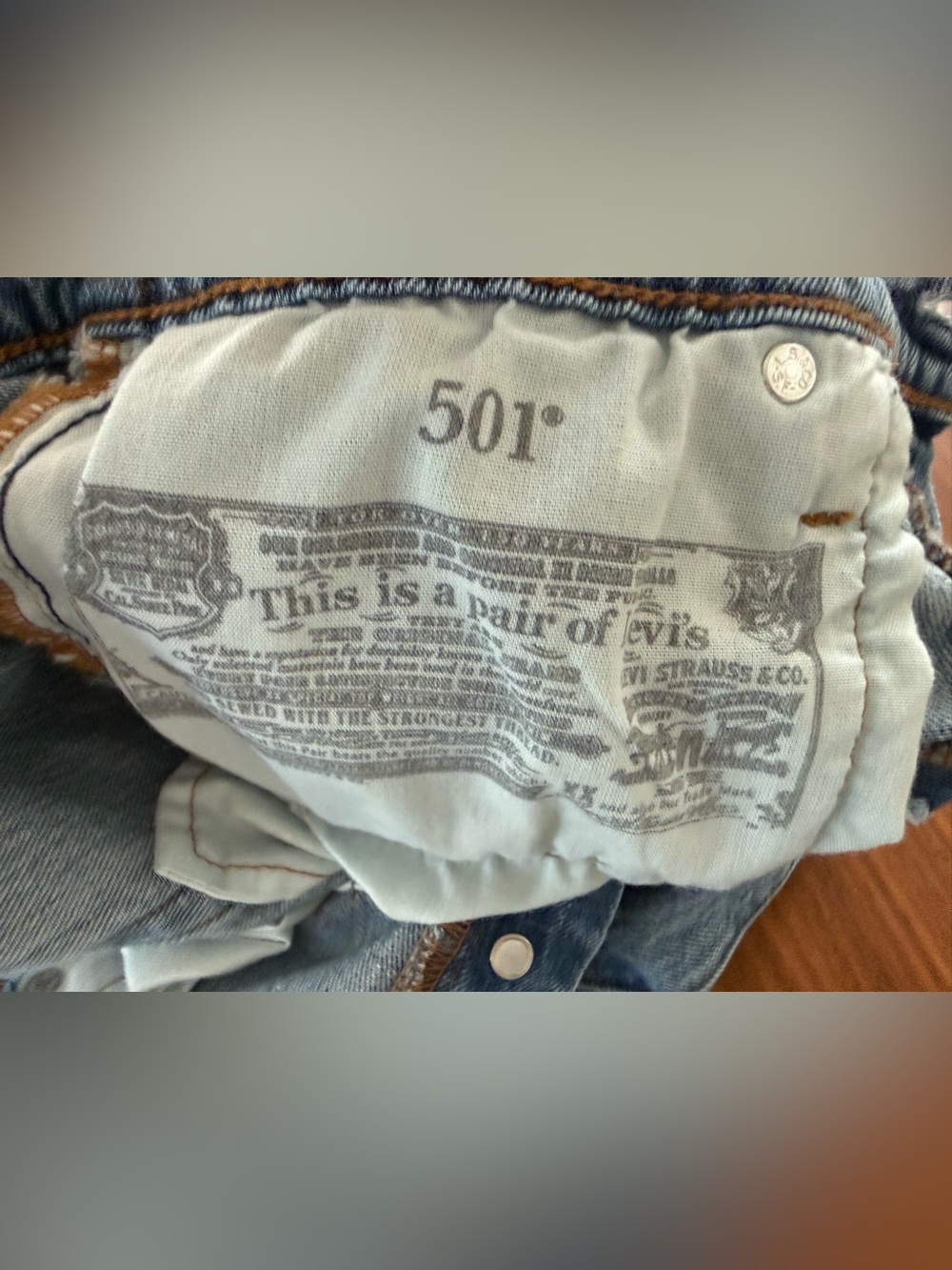 LEVIS - 501 High Rise Button-Fly Midi Denim Shorts - Picture 6 of 8